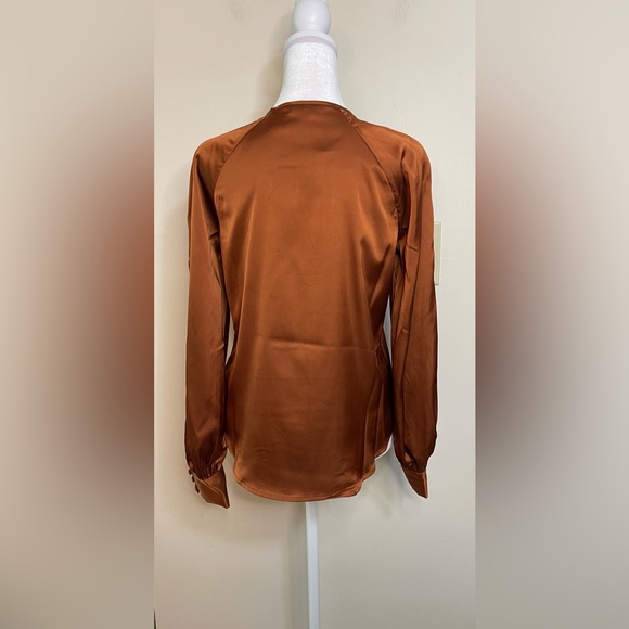 Banana Republic Keyhole Button Closure Long Raglan Sleeves Blouse Top Sz XXS.NWT - Picture 15 of 17